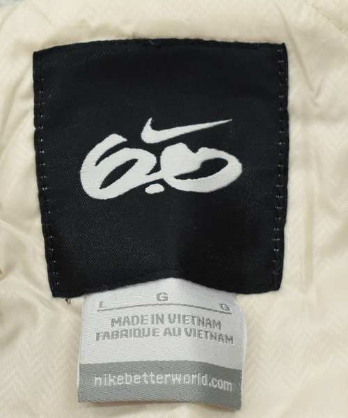 NIKE（ナイキ）の「【ヴィンテージ古着】NIKE 6.0 中綿入り スタジアムジャンパー（スタジャン・メンズ・グレー・LARGE）」の11枚目の写真