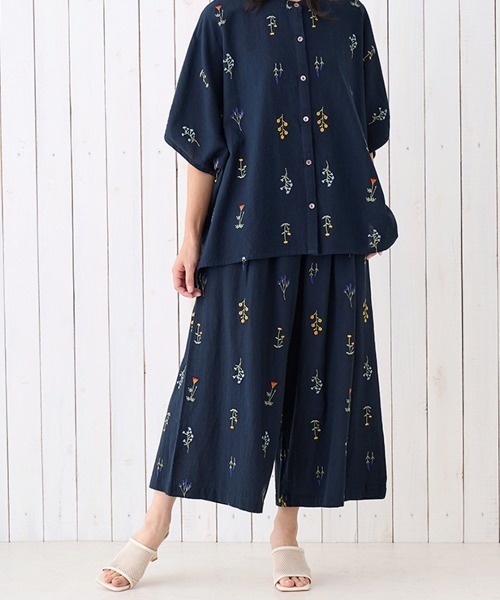 チチカカ（チチカカ）の「フルール刺繍パンツ【WEB限定】（その他パンツ・レディース・ネイビー/ベージュ/グリーン・FREE）」の6枚目の写真