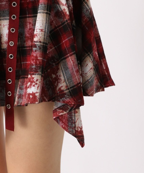 FOREVER 21（フォーエバー トゥエンティーワン）の「【2025SS】アシメチェックミニスカート（スカート・レディース・ベージュ/レッド・FREE）」の20枚目の写真