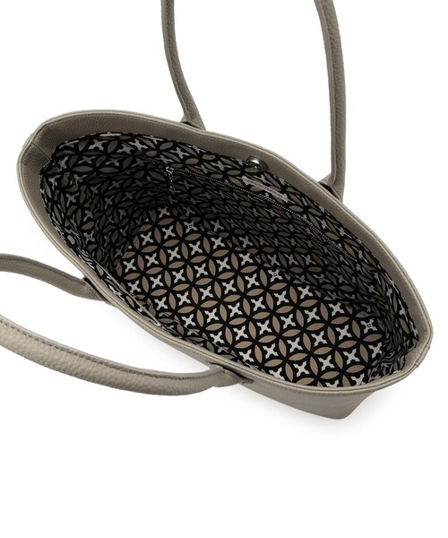 DRESSTERIOR（ドレステリア）の「【撥水仕様】シュリンクレザー トートバッグ（トートバッグ・メンズ・ホワイト/ブラック/ブラウン系その他・00）」の10枚目の写真