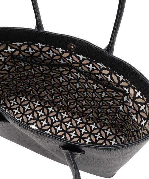 DRESSTERIOR（ドレステリア）の「【撥水仕様】シュリンクレザー トートバッグ（トートバッグ・メンズ・ホワイト/ブラック/ブラウン系その他・00）」の15枚目の写真