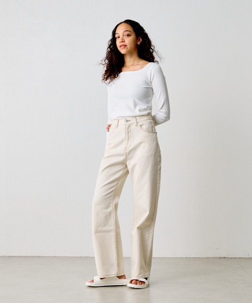 COLONY 2139（コロニートゥーワンスリーナイン）の「スクエアネックリブロングスリーブプルオーバー（Tシャツ/カットソー・レディース・グレイッシュベージュ/ブラック/ブラウン/ホワイト・LARGE/MEDIUM/SMALL）」の6枚目の写真