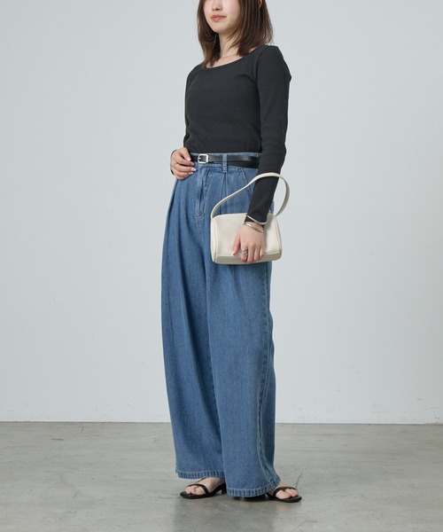 COLONY 2139（コロニートゥーワンスリーナイン）の「スクエアネックリブロングスリーブプルオーバー（Tシャツ/カットソー・レディース・グレイッシュベージュ/ブラック/ブラウン/ホワイト・LARGE/MEDIUM/SMALL）」の13枚目の写真