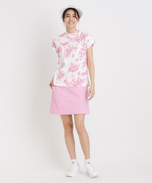 adabat(アダバット)の「UVカット/吸水速乾 フラワープリントモックネックT(Tシャツ/カットソー・レディース・ピンク系その他/ネイビー系/ブルー系5・36/38/40/42)」の5枚目の写真