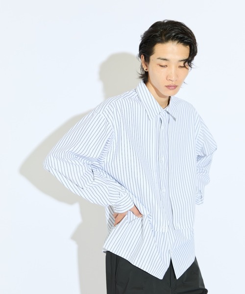 Lui's（ルイス）の「【Neucon/ニューコン】ガンフラップオーバサイズストライプシャツ（シャツ/ブラウス・メンズ・サックスブルー/ホワイト・2/1）」の4枚目の写真