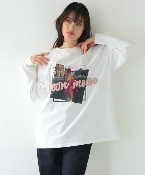 HER CLOSET(ハークローゼット)の「【shemoshelly】Neon Moonオーバーサイズグラフィック ロンT(Tシャツ/カットソー・レディース・ブラック/ホワイト・FREE)」の2枚目の写真