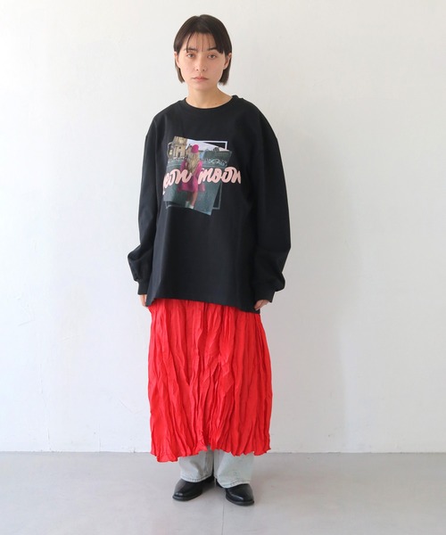 HER CLOSET(ハークローゼット)の「【shemoshelly】Neon Moonオーバーサイズグラフィック ロンT(Tシャツ/カットソー・レディース・ブラック/ホワイト・FREE)」の13枚目の写真