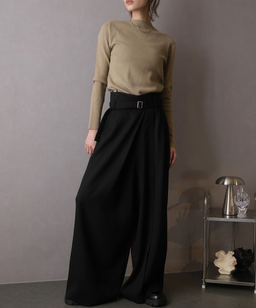 Doula Doula(ドゥーラドゥーラ)の「ハカマタックワイドパンツ(その他パンツ・レディース・ベージュ/ブラック/ライトグレー/ブラウン・マルチサイズ)」の2枚目の写真