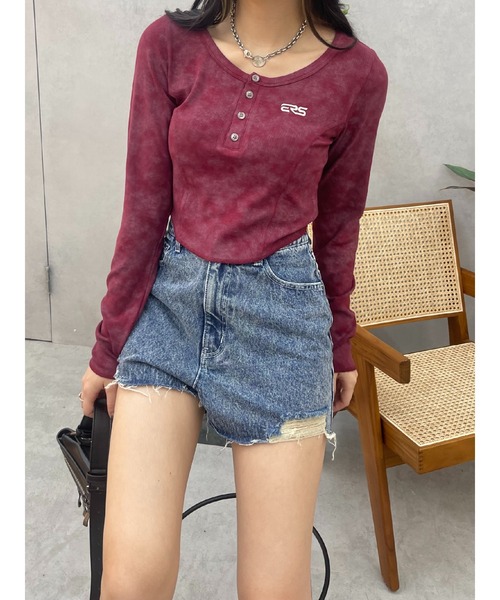 EVRIS(エヴリス)の「ワンポイントヘンリーネックトップス(Tシャツ/カットソー・レディース・ホワイト/レッド/ブラック・FREE)」の13枚目の写真