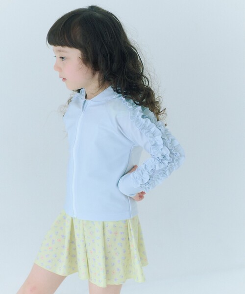 green label relaxing（グリーンレーベルリラクシング）の「GLR フリル マエアキ ラッシュガード/ キッズ 100cm-130cm（水着・キッズ・ライトブルー/ライラック・100cm/110cm/120cm/130cm）」の3枚目の写真