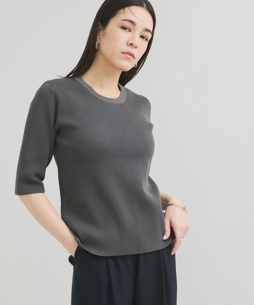 le cercle ADAM ET ROPE'(ルセルクルアダムエロペ)の「スイスコットン5分袖TEE(Tシャツ/カットソー・レディース・ブルー系その他5/ブラック系その他/ベージュ系その他/ライトグレー・FREE)」の3枚目の写真