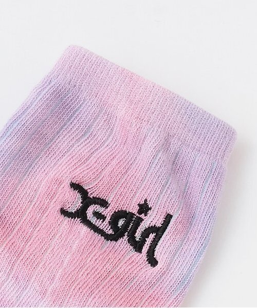 X-girl Stages(エックスガールステージス)の「ロゴ刺しゅうタイダイルーズソックス(ソックス/靴下・キッズ・カラフル・15-17cm/17-19cm/13-15cm/19-21cm)」の5枚目の写真