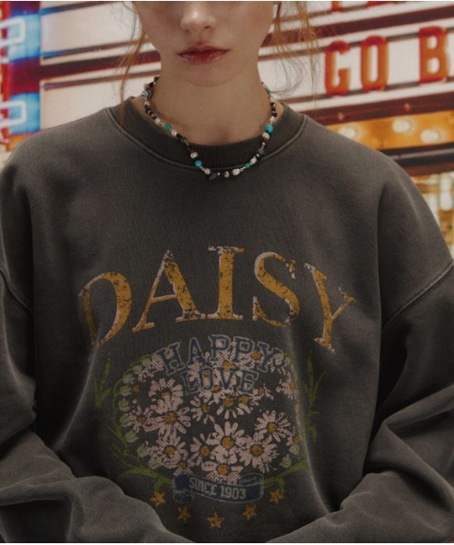 .KOM(ドットコム)の「A'GEM/9 × .kom 『CPGN STUDIO/コンパーニョ』 Daisy Pigment Sweatshirt/デイジーピグメントスウェットシャツ(スウェット・レディース・ブラック/ブルー・M)」の4枚目の写真