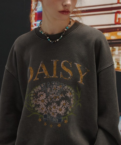 .KOM(ドットコム)の「A'GEM/9 × .kom 『CPGN STUDIO/コンパーニョ』 Daisy Pigment Sweatshirt/デイジーピグメントスウェットシャツ(スウェット・レディース・ブラック/ブルー・M)」の3枚目の写真