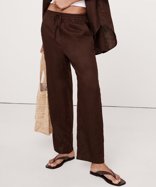 Banana Republic（バナナリパブリック）の「リネン プルオン アンクルパンツ（その他パンツ・レディース・ナチュラル/カーキ/ピンク系その他/ブラック/ブラウン/ブラウン系その他/イエロー/ブルー・S/XS/M/L）」の3枚目の写真