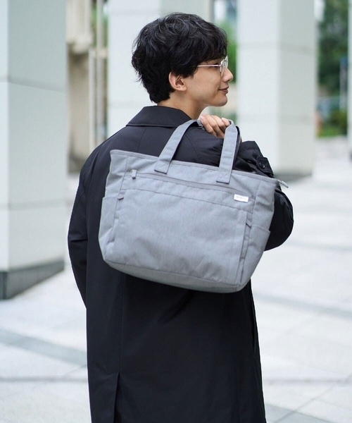 a.v.v(アーヴェヴェ)の「【軽量・撥水・A4収納OK】2WAYトート(トートバッグ・メンズ・ブラック/ネイビー/ライトグレー・46)」の1枚目の写真