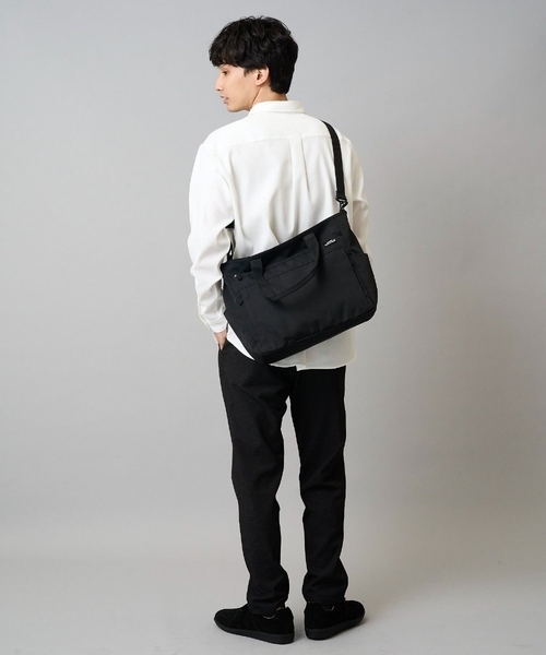 a.v.v(アーヴェヴェ)の「【軽量・撥水・A4収納OK】2WAYトート(トートバッグ・メンズ・ブラック/ネイビー/ライトグレー・46)」の17枚目の写真