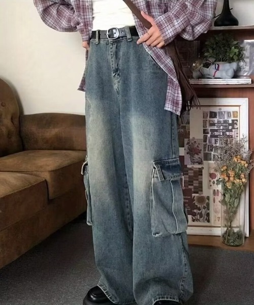 H.TOKYO(エイチトウキョウ)の「デニムカーゴパンツ(デニムパンツ・レディース・ブルー・MEDIUM/LARGE/X-LARGE/XX-LARGE)」の3枚目の写真