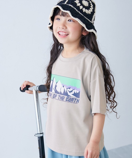 devirock(デビロック)の「【涼感 サラッとメッシュ】× デビラボ プリント 半袖Tシャツ(Tシャツ/カットソー・キッズ・グリーン系1/ブラック系2/ブルー系2/グレー系2/グレー系3/ブラック系1/ブラック系3/パープル系1/ブルー系1/グレー系1/ピンク系1/イエロー系1/ダークグリーン系1/グレー系6/ブルー系3/ブラック系4/ブルー系4/パープル系2/グレー系4/グレー系5・100cm/110cm/120cm/130cm/140cm/150cm/160cm)」の10枚目の写真