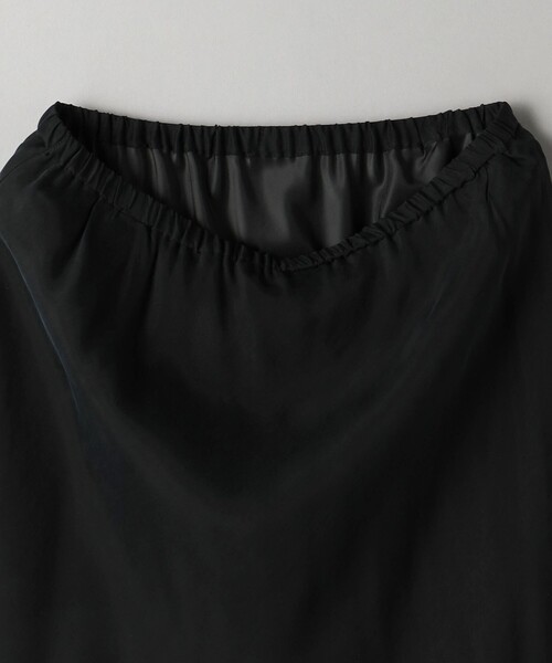 BEAUTY&YOUTH UNITED ARROWS（ビューティーアンドユースユナイテッドアローズ）の「フィブリルキュプラ マーメイドスカート（スカート・レディース・ベージュ/グレー/ブラック/オリーブ/ダークグレー・M/S/XS）」の7枚目の写真