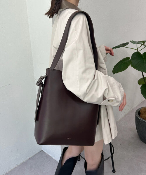 mystic（ミスティック）の「loti サイドベルトワンハンドルトート（トートバッグ・レディース・ブラウン/ベージュ/ブラック・ONE SIZE）」の11枚目の写真