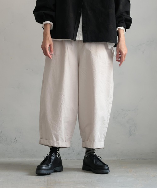 soulberry（ソウルベリー）の「店長がつくったモノトーンな推しパンツ（その他パンツ・レディース・グレイッシュベージュ/ブラック・4L/3L/LL/L/M/S/5L）」の3枚目の写真