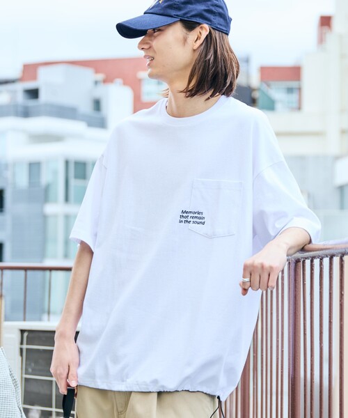 FREAK'S STORE（フリークスストア）の「限定展開 ビッグシルエット ワンポイント刺繍 バックプリント ヘムコード ポケットTシャツ（Tシャツ/カットソー・メンズ・グレー/チャコールグレー/ホワイト/ネイビー・SMALL/MEDIUM/LARGE）」の13枚目の写真