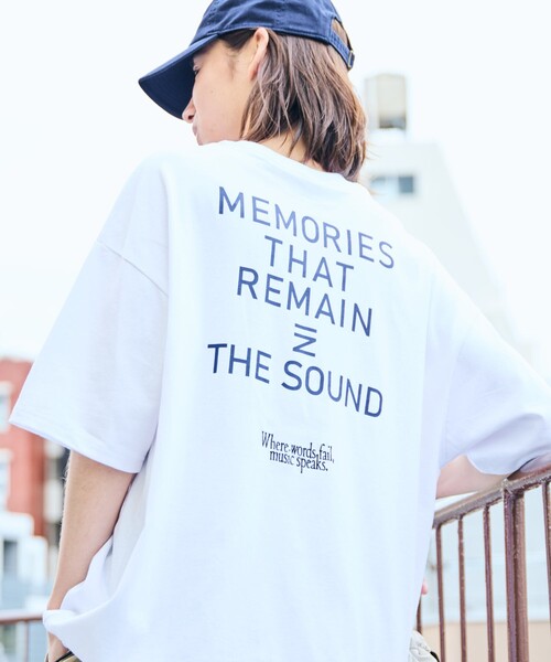 FREAK'S STORE（フリークスストア）の「限定展開 ビッグシルエット ワンポイント刺繍 バックプリント ヘムコード ポケットTシャツ（Tシャツ/カットソー・メンズ・グレー/チャコールグレー/ホワイト/ネイビー・SMALL/MEDIUM/LARGE）」の16枚目の写真