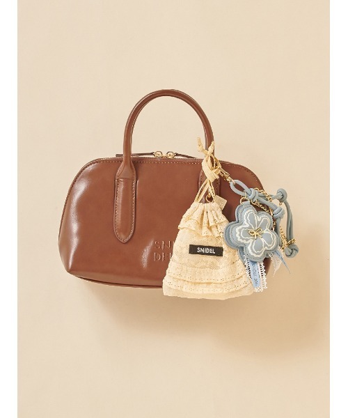 SNIDEL（スナイデル）の「【BOUQUET OF JOY】フラワーチャーム（チャーム・レディース・ミント/ピンク/アイボリー/ブルー・FREE）」の5枚目の写真