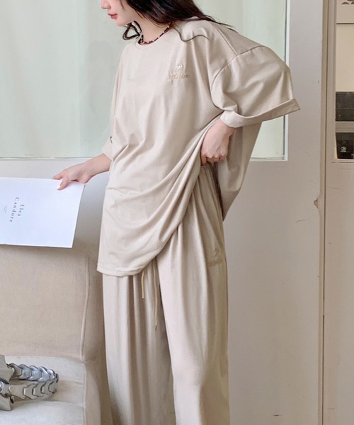 SHEENA(シーナ)の「【セットアップ】ワンポイント刺繍ロゴオーバーサイズTシャツ×ゆったりイージーワイドパンツ/2点SET(セットアップ・レディース・ベージュ/ブラック/グレー・M)」の18枚目の写真