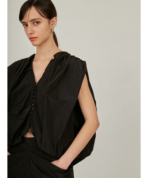 styling/(スタイリング)の「【セットアップ対応】バルーンノースリーブトップス(Tシャツ/カットソー・レディース・ライトベージュ/ブラック・FREE)」の1枚目の写真