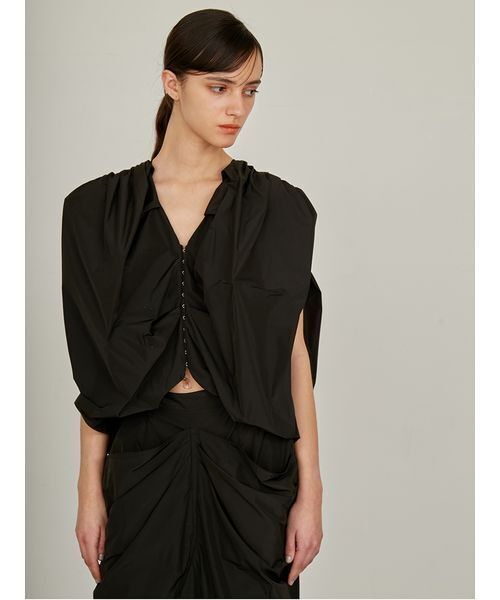 styling/(スタイリング)の「【セットアップ対応】バルーンノースリーブトップス(Tシャツ/カットソー・レディース・ライトベージュ/ブラック・FREE)」の4枚目の写真