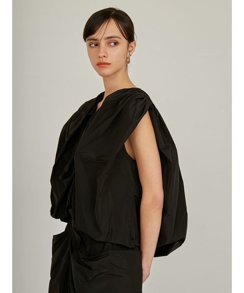 styling/(スタイリング)の「【セットアップ対応】バルーンノースリーブトップス(Tシャツ/カットソー・レディース・ライトベージュ/ブラック・FREE)」の6枚目の写真