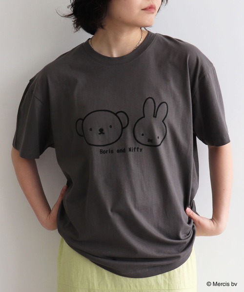 Miffy( ミッフィー)の「【miffy/ミッフィー】ミッフィーandボリスフロッキープリント半袖Tシャツ(Tシャツ/カットソー・レディース・チャコール/ベージュ・M~L/LL~3L)」の1枚目の写真