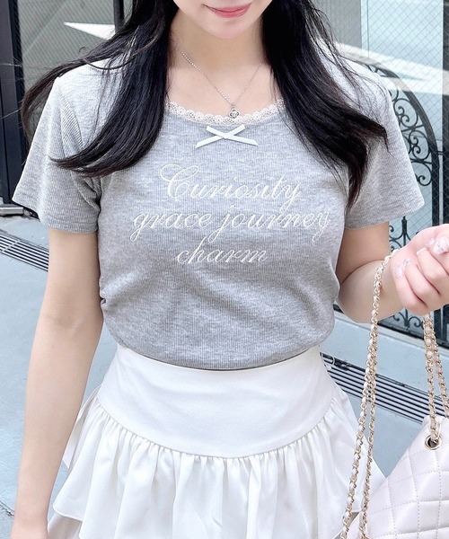 INGNI(イング)の「サイドギャザーリボン付ロゴレースリブトップス(Tシャツ/カットソー・レディース・ブラック×ホワイト/ピンク系7/グレー×ホワイト/ホワイト×ピンク・M)」の3枚目の写真