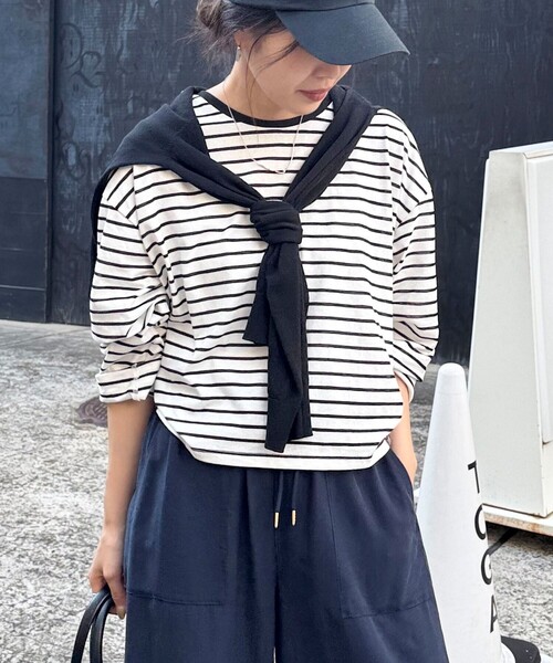 fredy emue（フレディエミュ）の「クロップドシアーロンTシャツ（Tシャツ/カットソー・レディース・ブラック/ベビーピンク/ホワイト系その他/オフホワイト・38）」の3枚目の写真