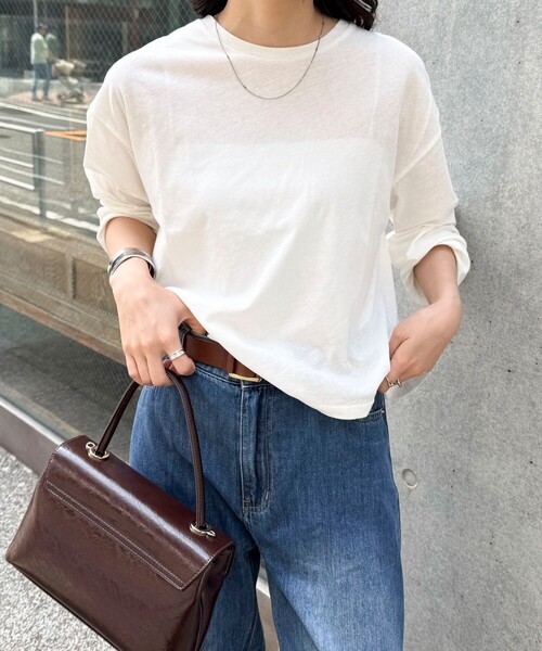 fredy emue（フレディエミュ）の「クロップドシアーロンTシャツ（Tシャツ/カットソー・レディース・ブラック/ベビーピンク/ホワイト系その他/オフホワイト・38）」の2枚目の写真