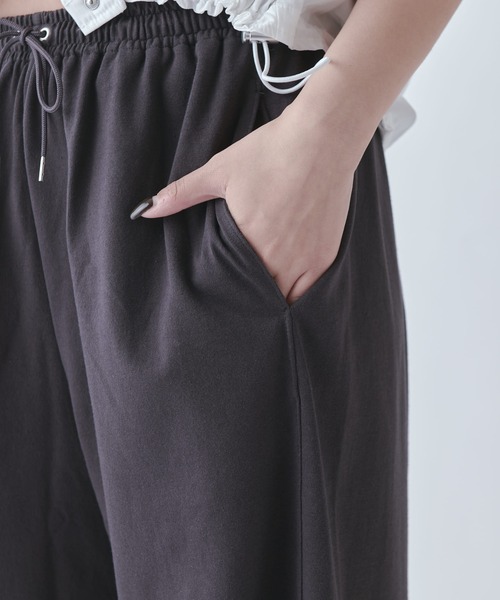 Lui's（ルイス）の「天竺スウェットカーブパンツ（スラックス・レディース・ブラック/グレー・FREE）」の12枚目の写真