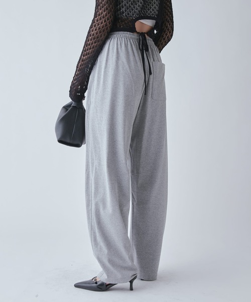 Lui's（ルイス）の「天竺スウェットカーブパンツ（スラックス・レディース・ブラック/グレー・FREE）」の15枚目の写真