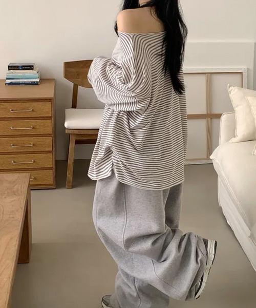 VIVID LADY（ビビッドレディー）の「オフショルダー ボーダー ロンT（Tシャツ/カットソー・レディース・ブラック/ネイビー/カーキ・FREE）」の10枚目の写真