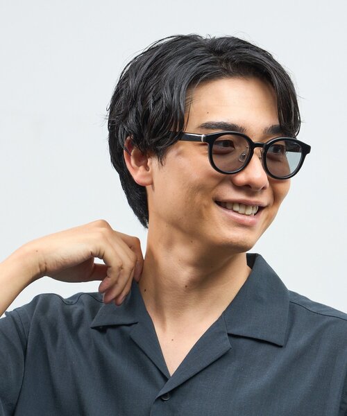 UNITED ARROWS(ユナイテッドアローズ)の「Zoff|UNITED ARROWS ボストン型 サングラス|ユナイテッドアローズ|カラーレンズ|黒縁 クリアフレーム|UVカット 紫外線対策(サングラス・レディース・ブラウン系その他5/ピンク/ベージュ/ブラック・FREE)」の13枚目の写真