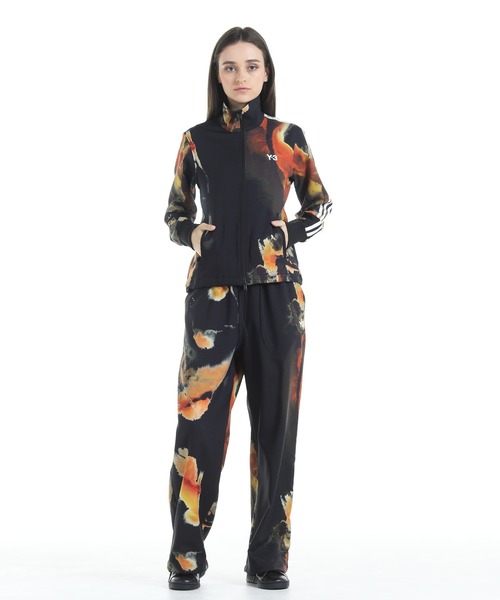 Y-3(ワイスリー)の「Y-3 AOP TRACK TOP 3-STRIPES(ジャージ・レディース・ブラック・X-SMALL/XX-SMALL/SMALL/MEDIUM)」の4枚目の写真