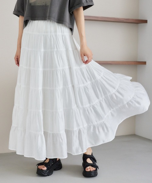 mysty woman(ミスティウーマン)の「ボリュームティアードスカート 574453(スカート・レディース・ブラック/カーキ/オフホワイト・FREE)」の1枚目の写真