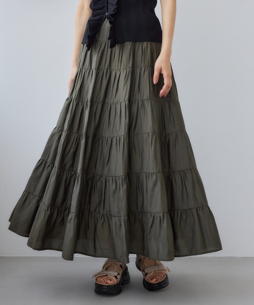 mysty woman(ミスティウーマン)の「ボリュームティアードスカート 574453(スカート・レディース・ブラック/カーキ/オフホワイト・FREE)」の3枚目の写真