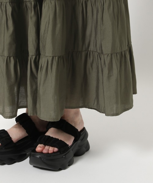 mysty woman(ミスティウーマン)の「ボリュームティアードスカート 574453(スカート・レディース・ブラック/カーキ/オフホワイト・FREE)」の17枚目の写真