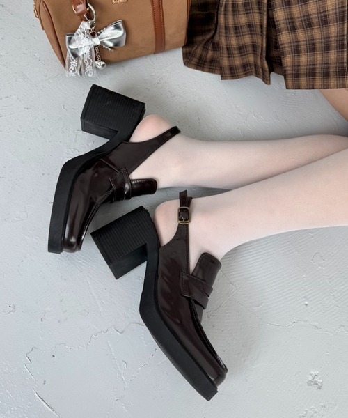 one after another NICE CLAUP(ワンアフターアナザーナイスクラップ)の「【Mode Ribbon Collection】バックベルトローファー(ローファー・レディース・ブラック/ダークブラウン・S/M/L)」の18枚目の写真