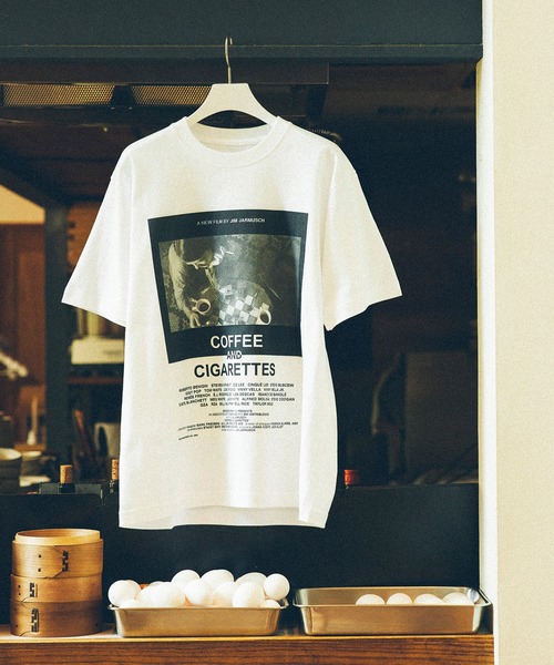 bonjour records（ボンジュールレコーズ）の「【JIM JARMUSCH/ジム・ジャームッシュ】 for bonjour records Exclusive 「Coffee&Cigarettes」 S/S Tee（Tシャツ/カットソー・メンズ・ホワイト/ブラック/ブラック系その他/ホワイト系その他・M/XL/L）」の2枚目の写真