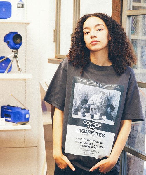 bonjour records（ボンジュールレコーズ）の「【JIM JARMUSCH/ジム・ジャームッシュ】 for bonjour records Exclusive 「Coffee&Cigarettes」 S/S Tee（Tシャツ/カットソー・メンズ・ホワイト/ブラック/ブラック系その他/ホワイト系その他・M/XL/L）」の19枚目の写真