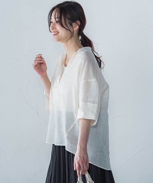 LAUTREAMONT(ロートレアモン)の「シアーリネンVネックブラウス≪手洗い可能≫(シャツ/ブラウス・レディース・ホワイト/ブラウン/イエロー・9号)」の1枚目の写真