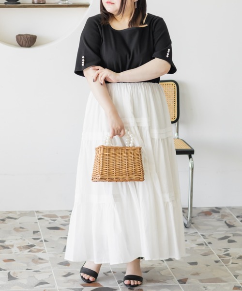 CLETTE(クレット)の「タックティアードドッキングワンピース(ワンピース・レディース・ブルー/ブラック/サンドグレー・4L/3L/LL)」の1枚目の写真